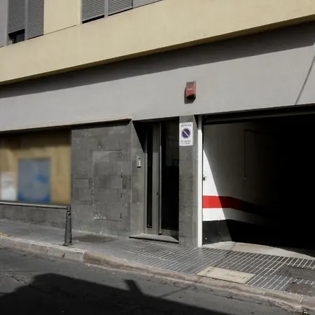 Calm Centre - 3bdr + Wifi + Parking Apartament *